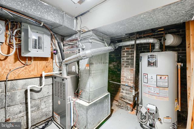 906 S HANOVER ST, Baltimore, MD 21230