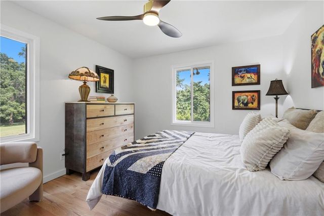 3907 SW Scherer Road, Lee's Summit, MO 64082