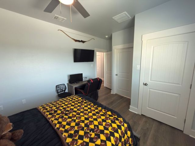 2106 S Young St, Rockport, TX 78382