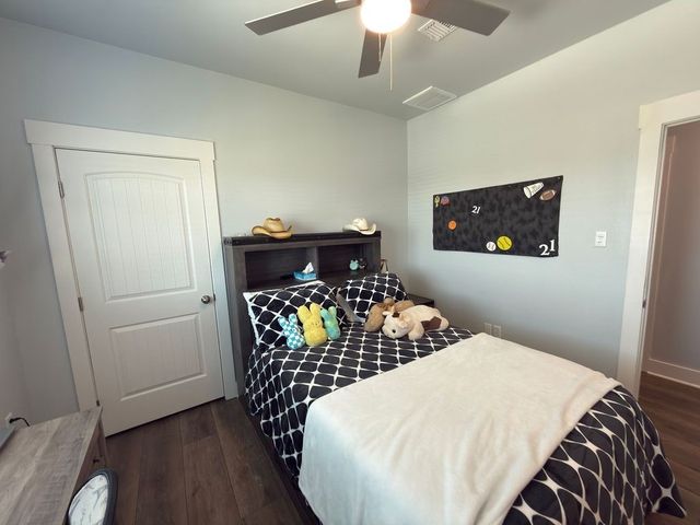 2106 S Young St, Rockport, TX 78382