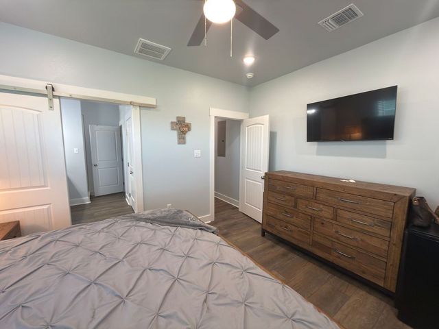 2106 S Young St, Rockport, TX 78382