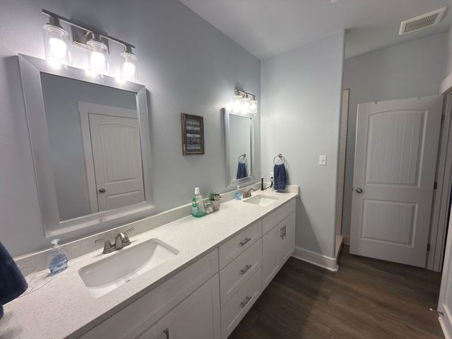 2106 S Young St, Rockport, TX 78382