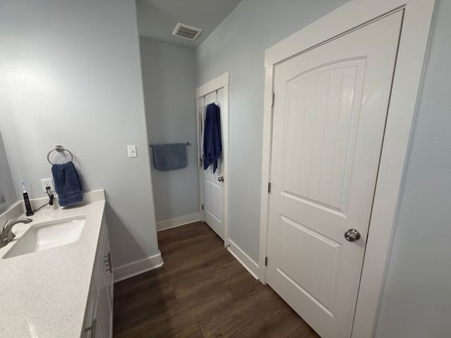2106 S Young St, Rockport, TX 78382