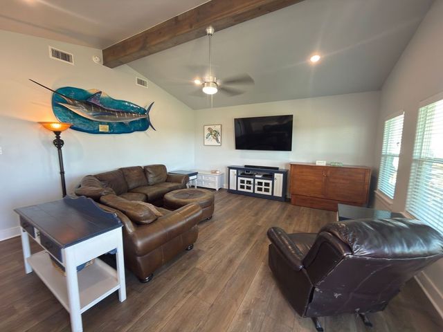 2106 S Young St, Rockport, TX 78382
