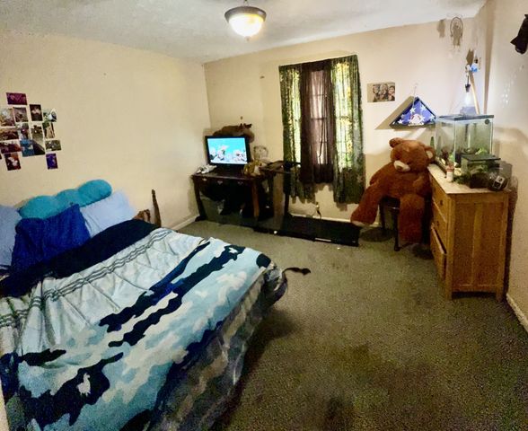 555 Eastside Dr, White Bluff, TN 37187