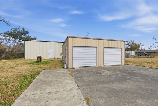 320 Cypress St, Sulphur, LA 70663