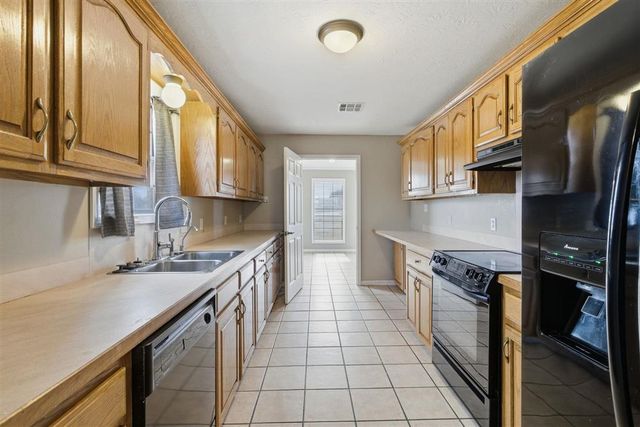 320 Cypress St, Sulphur, LA 70663