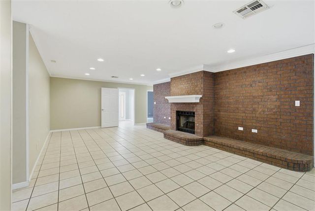 320 Cypress St, Sulphur, LA 70663