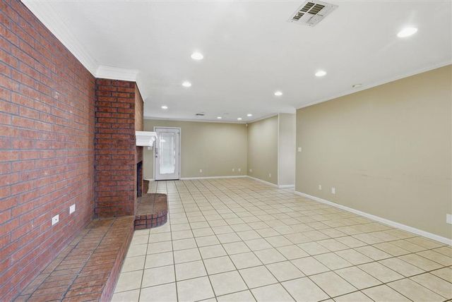 320 Cypress St, Sulphur, LA 70663