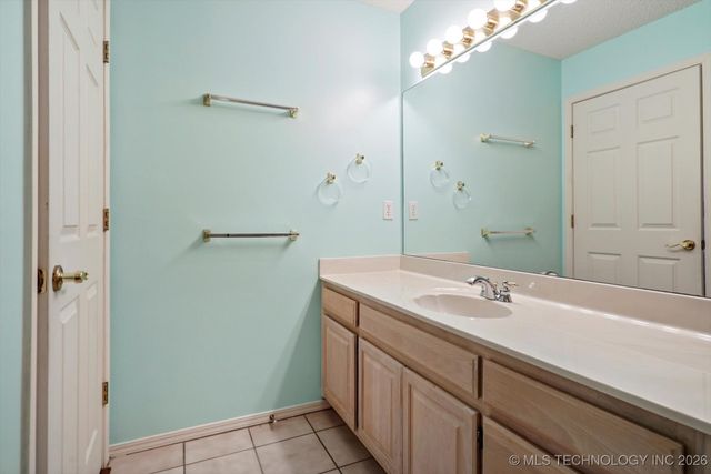 8323 E 81st Place, Tulsa, OK 74133