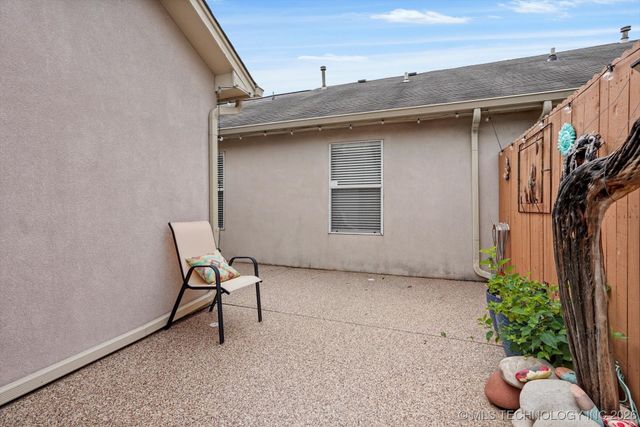 8323 E 81st Place, Tulsa, OK 74133