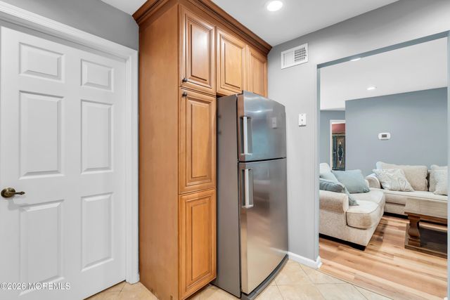 14 Evergreen Court, Freehold, NJ 07728
