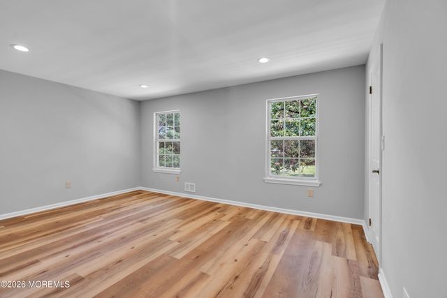 14 Evergreen Court, Freehold, NJ 07728