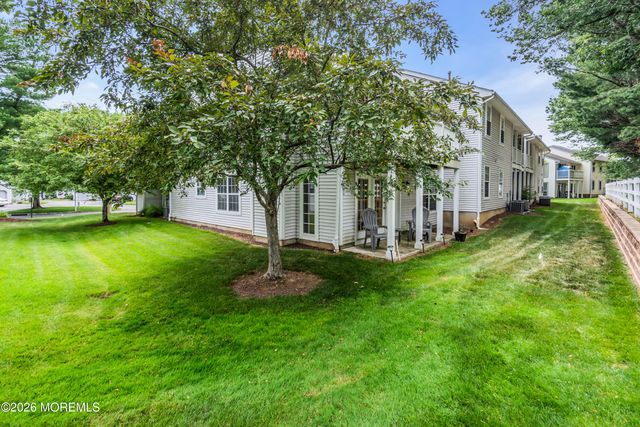 14 Evergreen Court, Freehold, NJ 07728