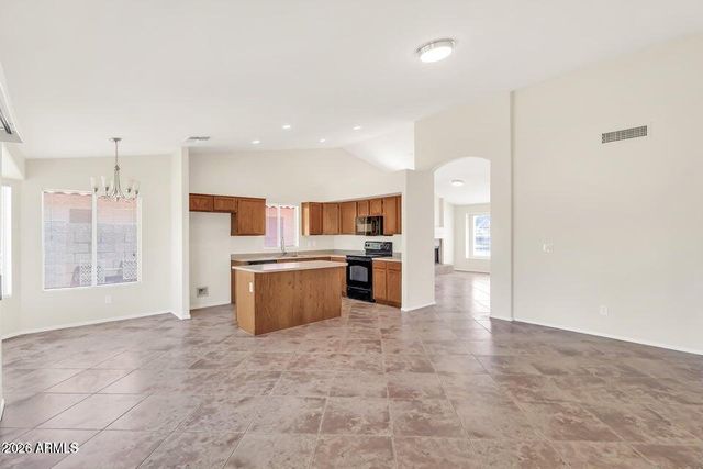 5910 W COMMONWEALTH Avenue, Chandler, AZ 85226