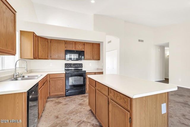 5910 W COMMONWEALTH Avenue, Chandler, AZ 85226