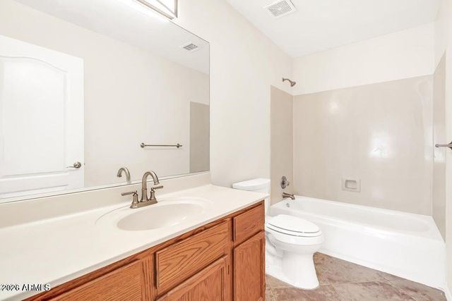 5910 W COMMONWEALTH Avenue, Chandler, AZ 85226