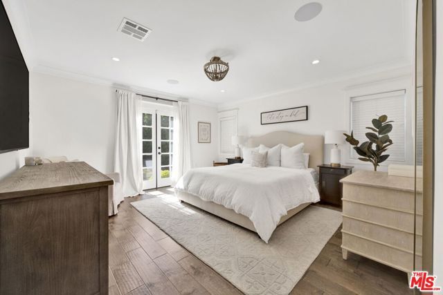 4621 Allott Avenue, Sherman Oaks, CA 91423