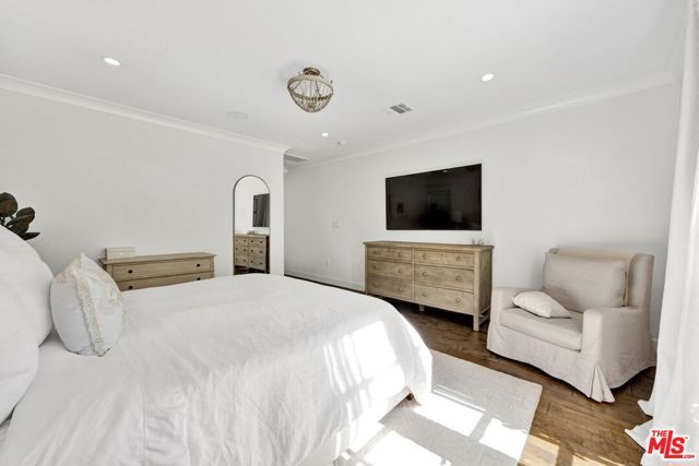 4621 Allott Avenue, Sherman Oaks, CA 91423