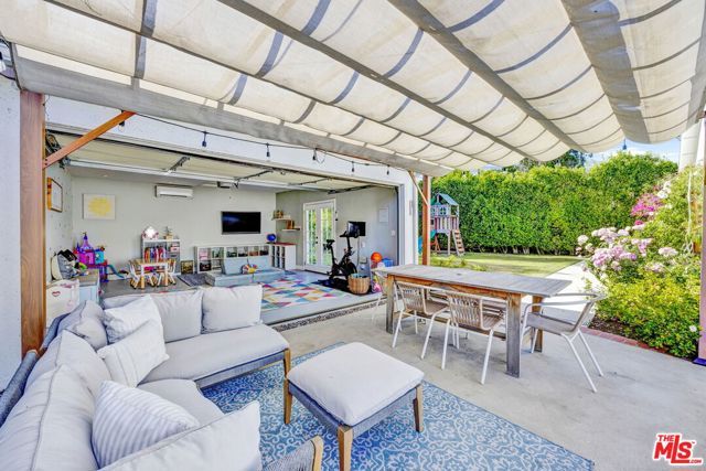 4621 Allott Avenue, Sherman Oaks, CA 91423