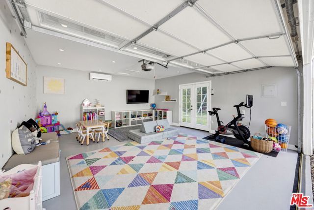 4621 Allott Avenue, Sherman Oaks, CA 91423