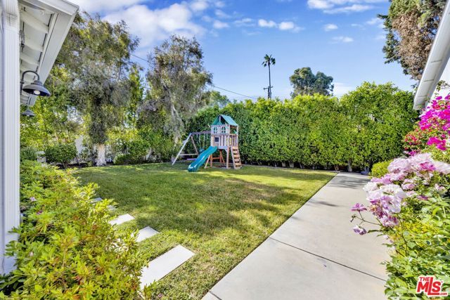 4621 Allott Avenue, Sherman Oaks, CA 91423