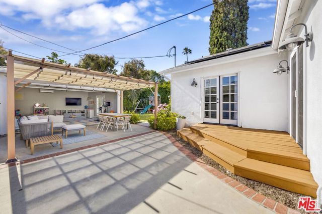 4621 Allott Avenue, Sherman Oaks, CA 91423