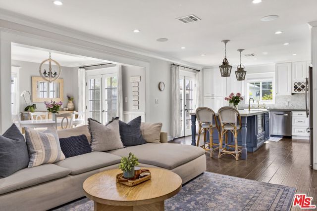 4621 Allott Avenue, Sherman Oaks, CA 91423