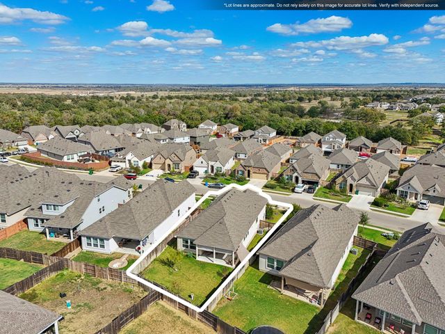 118 Cibolo Creek LOOP, Bastrop, TX 78602