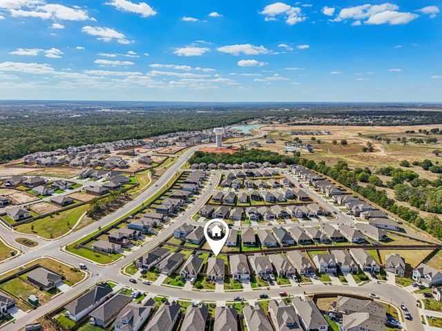 118 Cibolo Creek LOOP, Bastrop, TX 78602