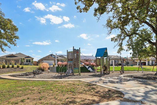 118 Cibolo Creek LOOP, Bastrop, TX 78602