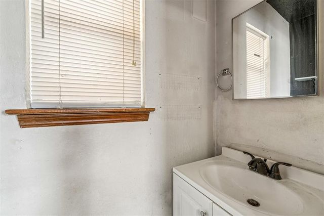 705 S Howard Avenue, Oklahoma City, OK 73160