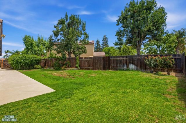 7202 Boulder Falls Court, Bakersfield, CA 93312