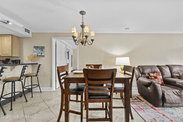 2046 Beach Boulevard, D206, Biloxi, MS 39531
