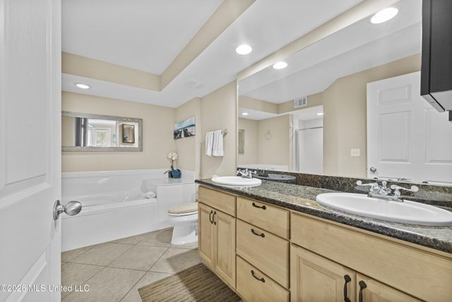 2046 Beach Boulevard, D206, Biloxi, MS 39531