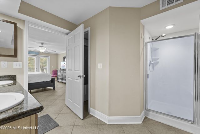 2046 Beach Boulevard, D206, Biloxi, MS 39531