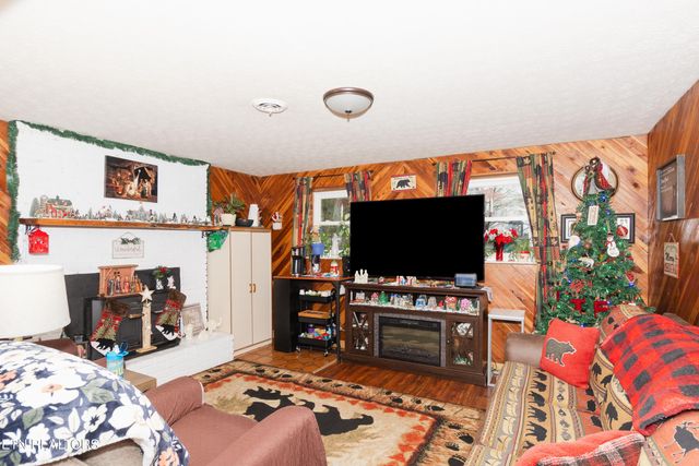 109 Ivy Lane, Clinton, TN 37716