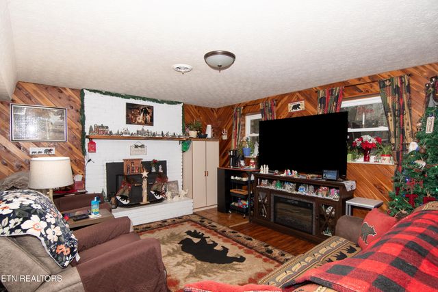 109 Ivy Lane, Clinton, TN 37716