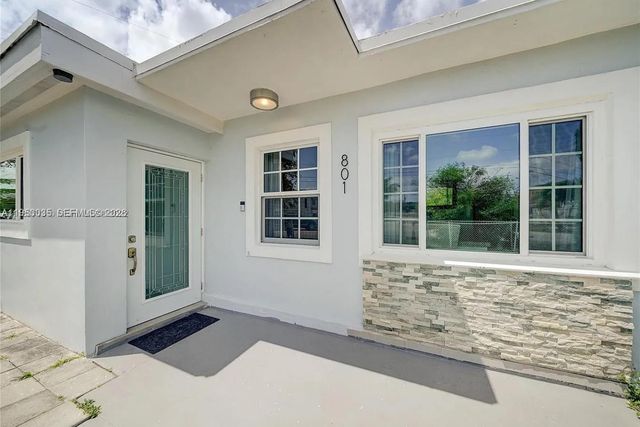 801 E 16th Place, Hialeah, FL 33010