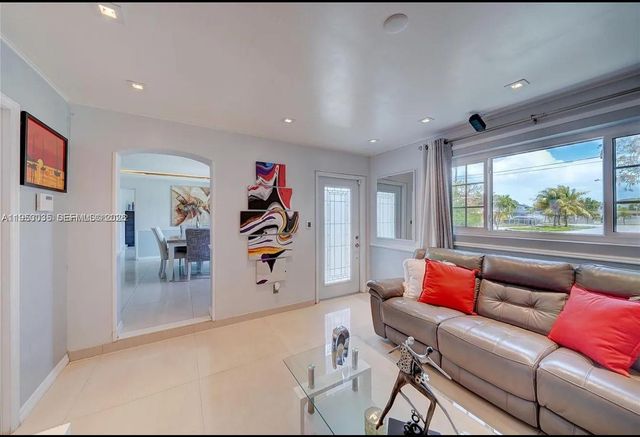 801 E 16th Place, Hialeah, FL 33010