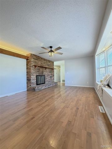 1401 Hull Valley Drive, Waynesville, MO 65583