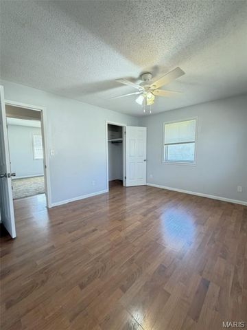 1401 Hull Valley Drive, Waynesville, MO 65583