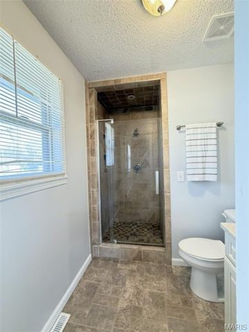 1401 Hull Valley Drive, Waynesville, MO 65583