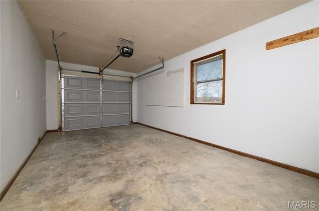 1401 Hull Valley Drive, Waynesville, MO 65583