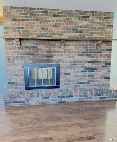 1401 Hull Valley Drive, Waynesville, MO 65583