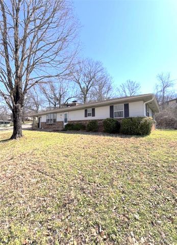 1401 Hull Valley Drive, Waynesville, MO 65583