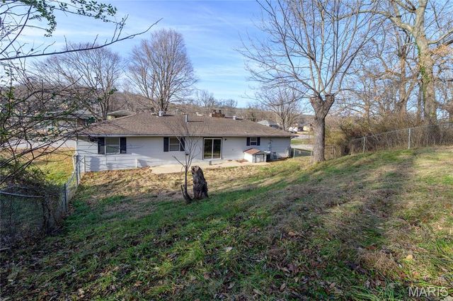 1401 Hull Valley Drive, Waynesville, MO 65583