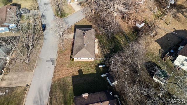 1401 Hull Valley Drive, Waynesville, MO 65583