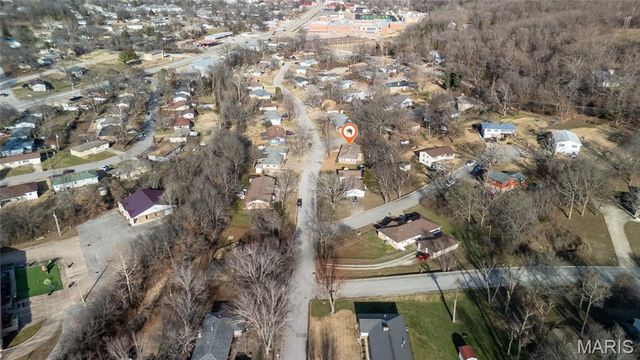 1401 Hull Valley Drive, Waynesville, MO 65583