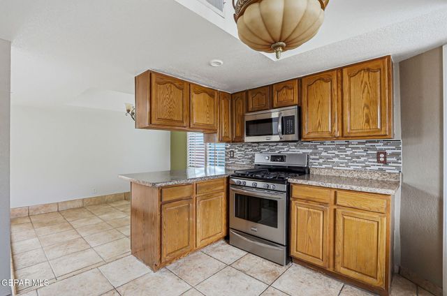 2524 MEMPHIS Avenue, El Paso, TX 79930